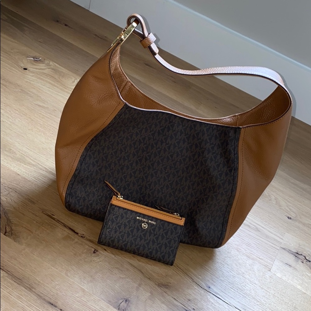 Michael Kors Fulton Signature Hobo Bag and Wallet